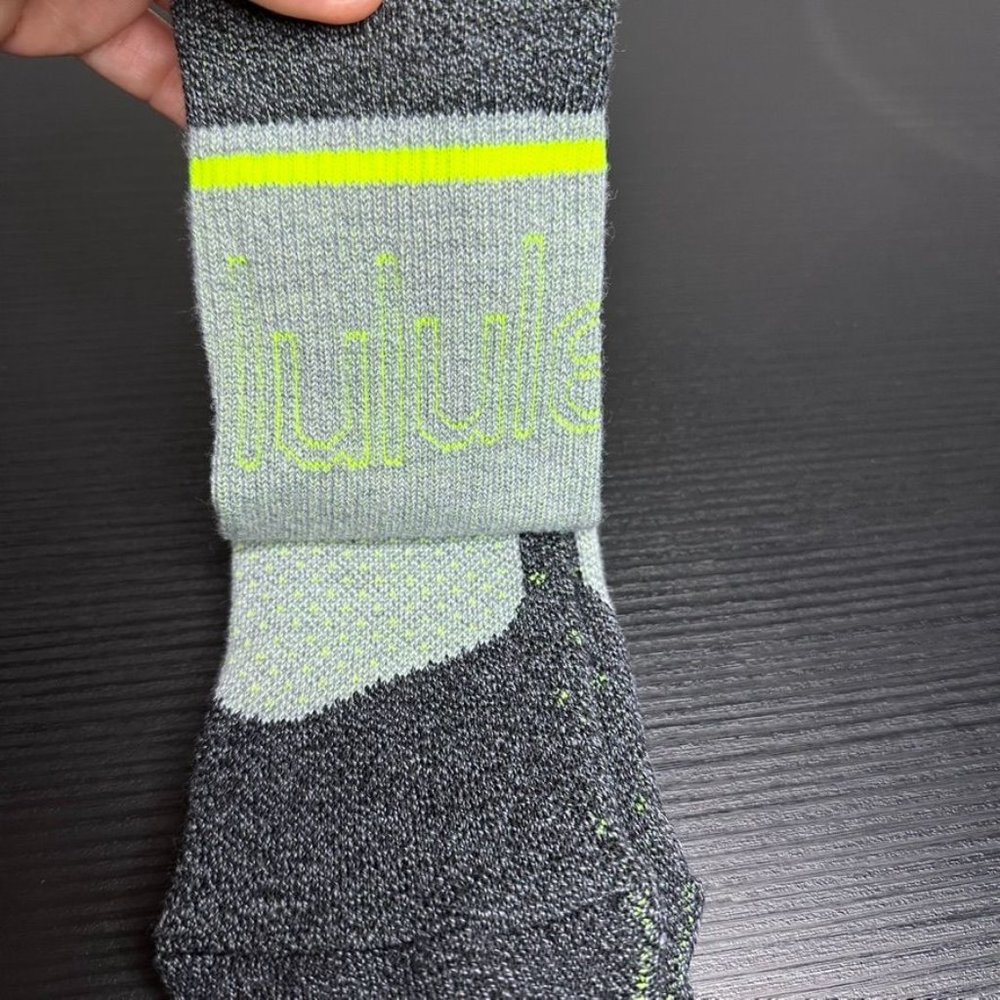 Lululemon Men's Power Stride Hiking Crew Socks NWT Size L (Black/Yellow) - Picture 8 of 11